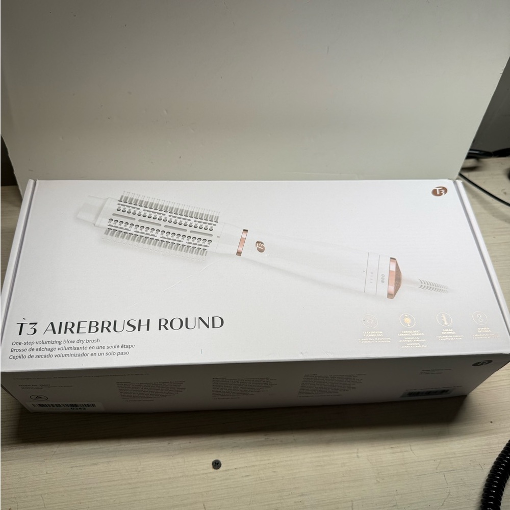 T3 AireBrush Round Hair Dryer Brush 2.5" Ceramic Volumizing Fast Drying